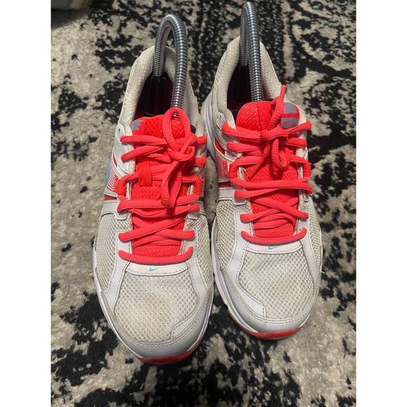 Nike Women's Dart 10 Sneakers Sz 8 - Picture 4 of 7